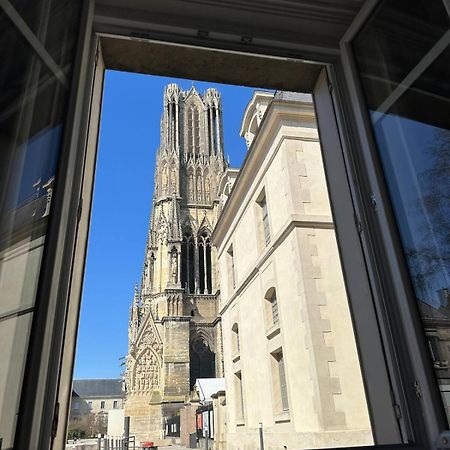 Le Petillant - Cathedrale Reims Eksteriør bilde